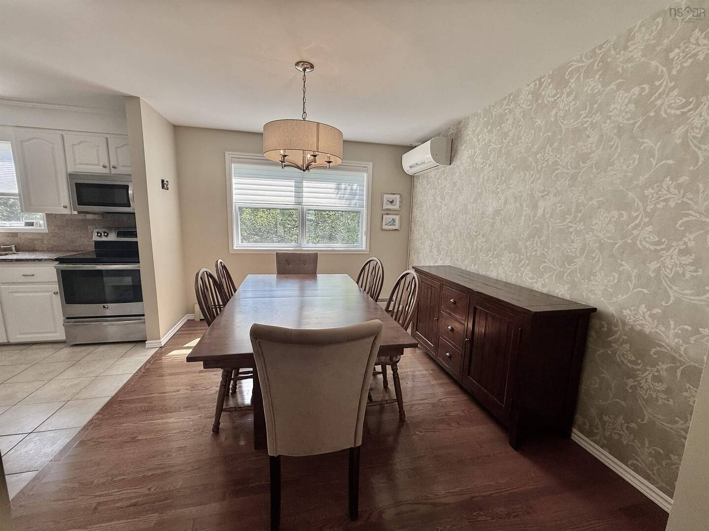 58 Shoreview Dr Bedford, NS B4A1V5