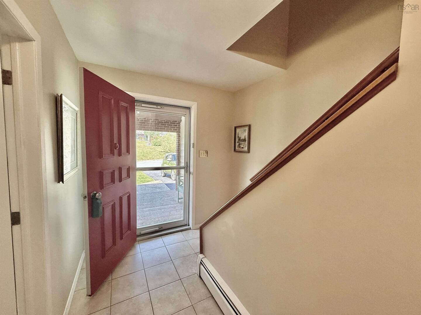 58 Shoreview Dr Bedford, NS B4A1V5