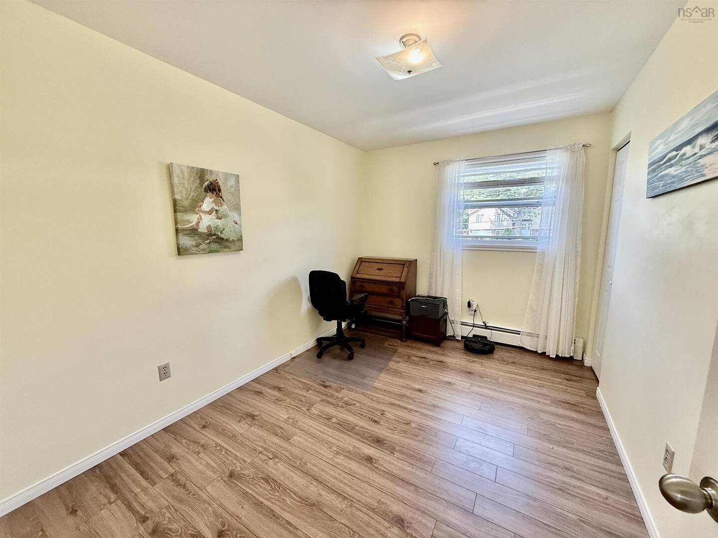 58 Shoreview Dr Bedford, NS B4A1V5