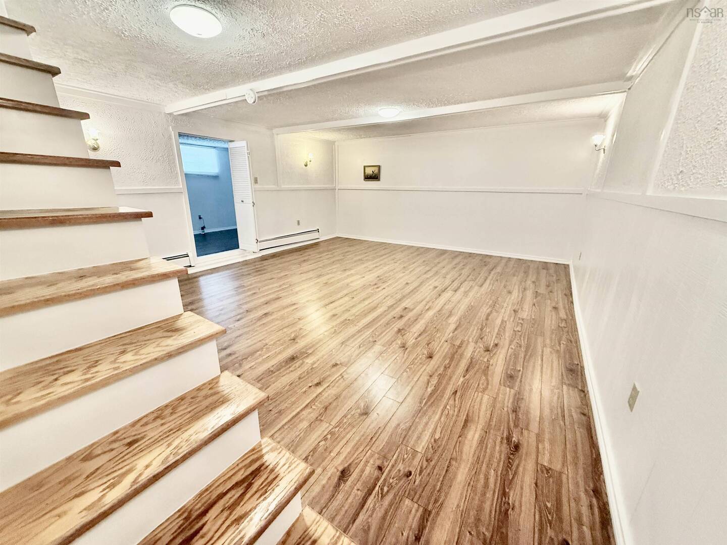 58 Shoreview Dr Bedford, NS B4A1V5