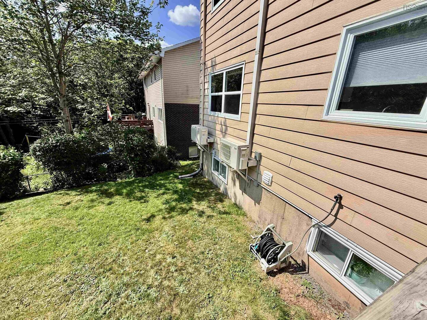58 Shoreview Dr Bedford, NS B4A1V5