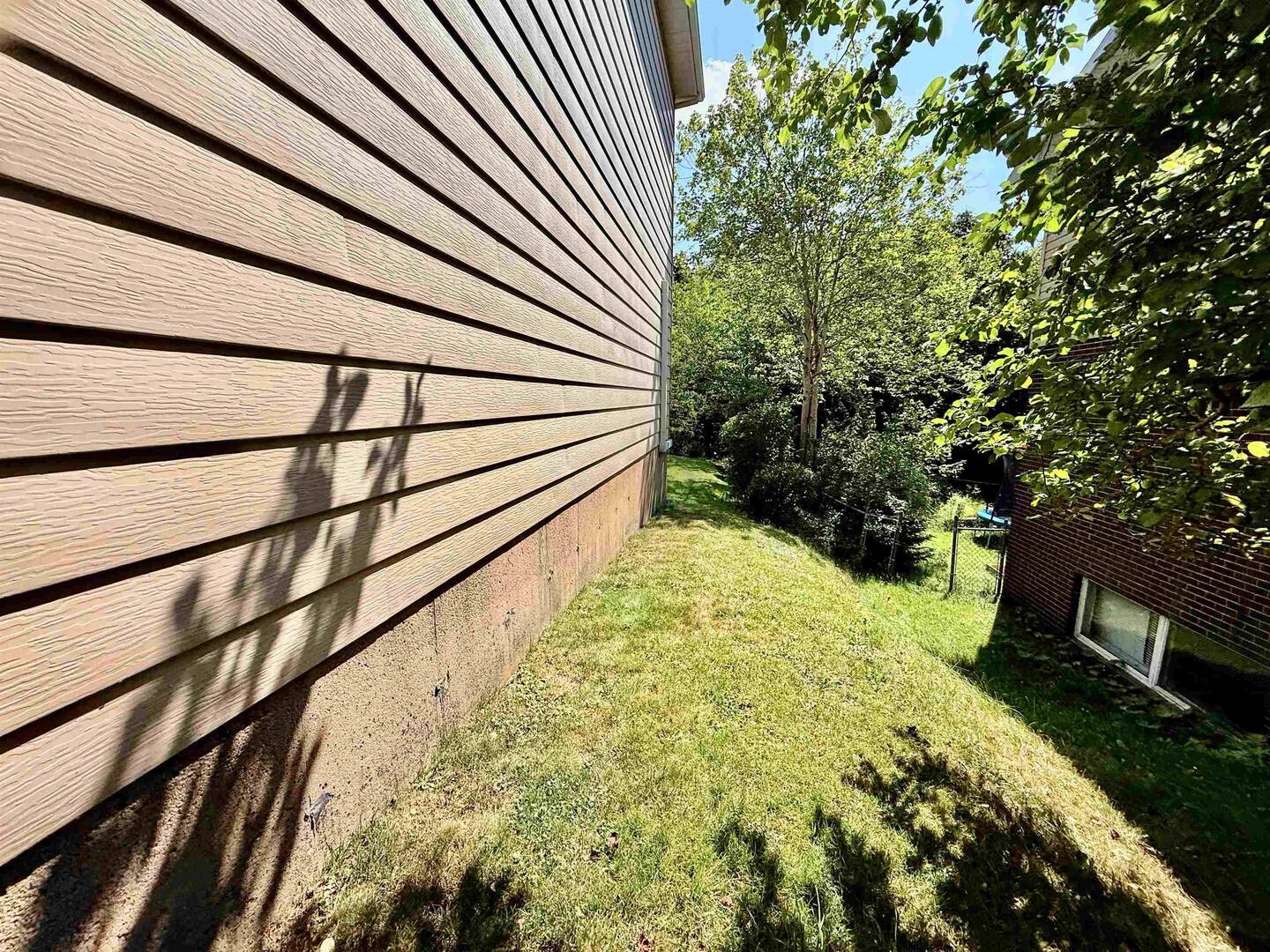 58 Shoreview Dr Bedford, NS B4A1V5