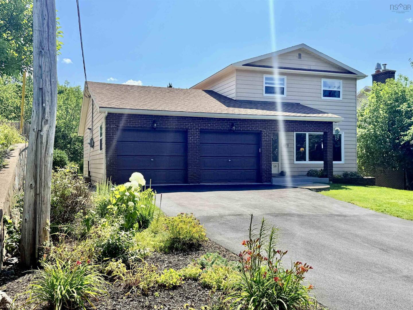 58 Shoreview Dr Bedford, NS B4A1V5