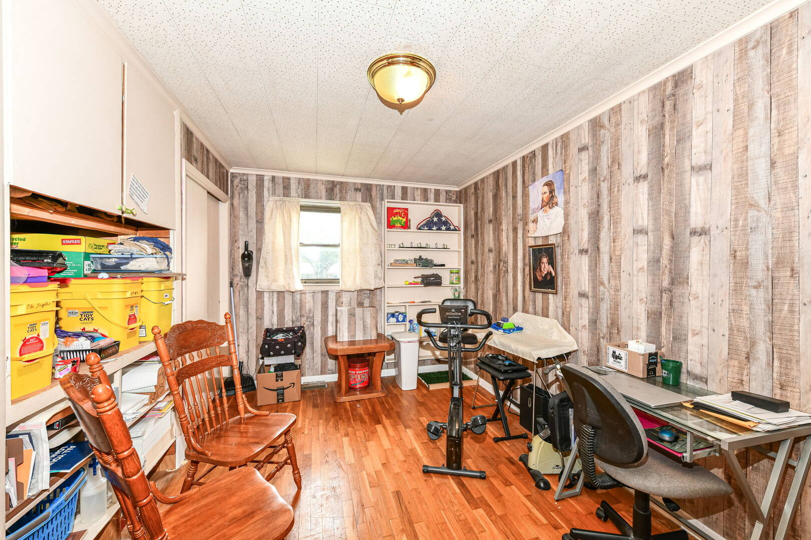 2420 E. 40th St., Anderson, IN 46013