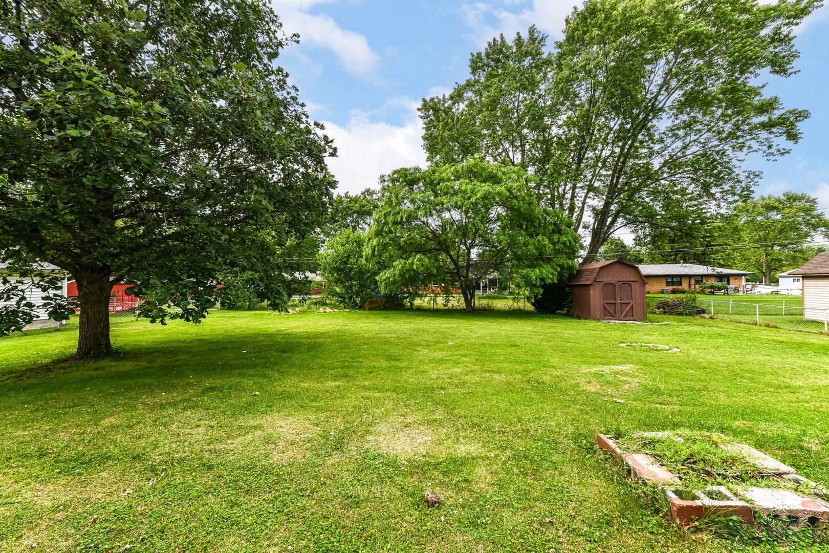 2420 E. 40th St., Anderson, IN 46013