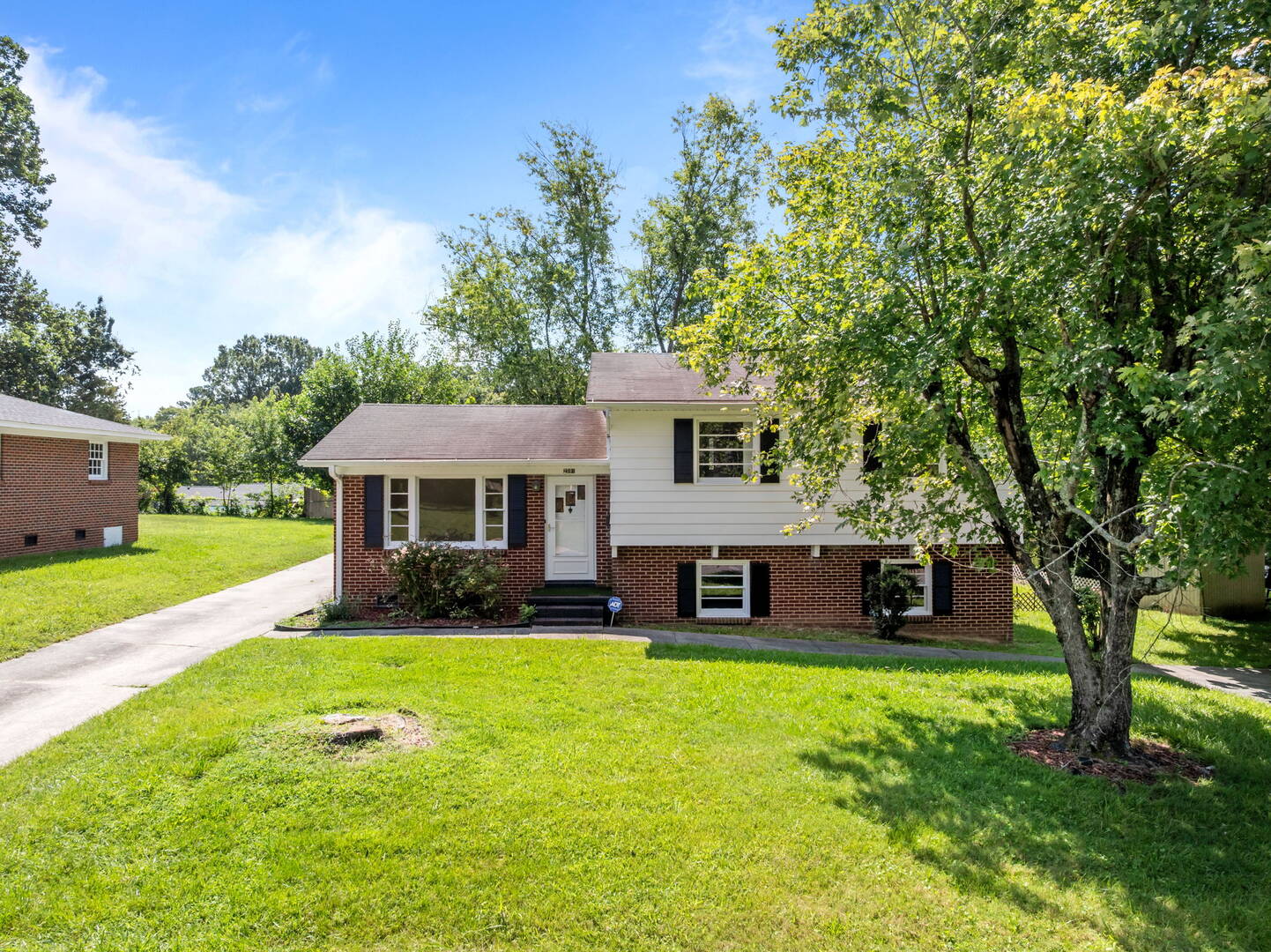 2509 Fontaine Road Greensboro, NC 27407