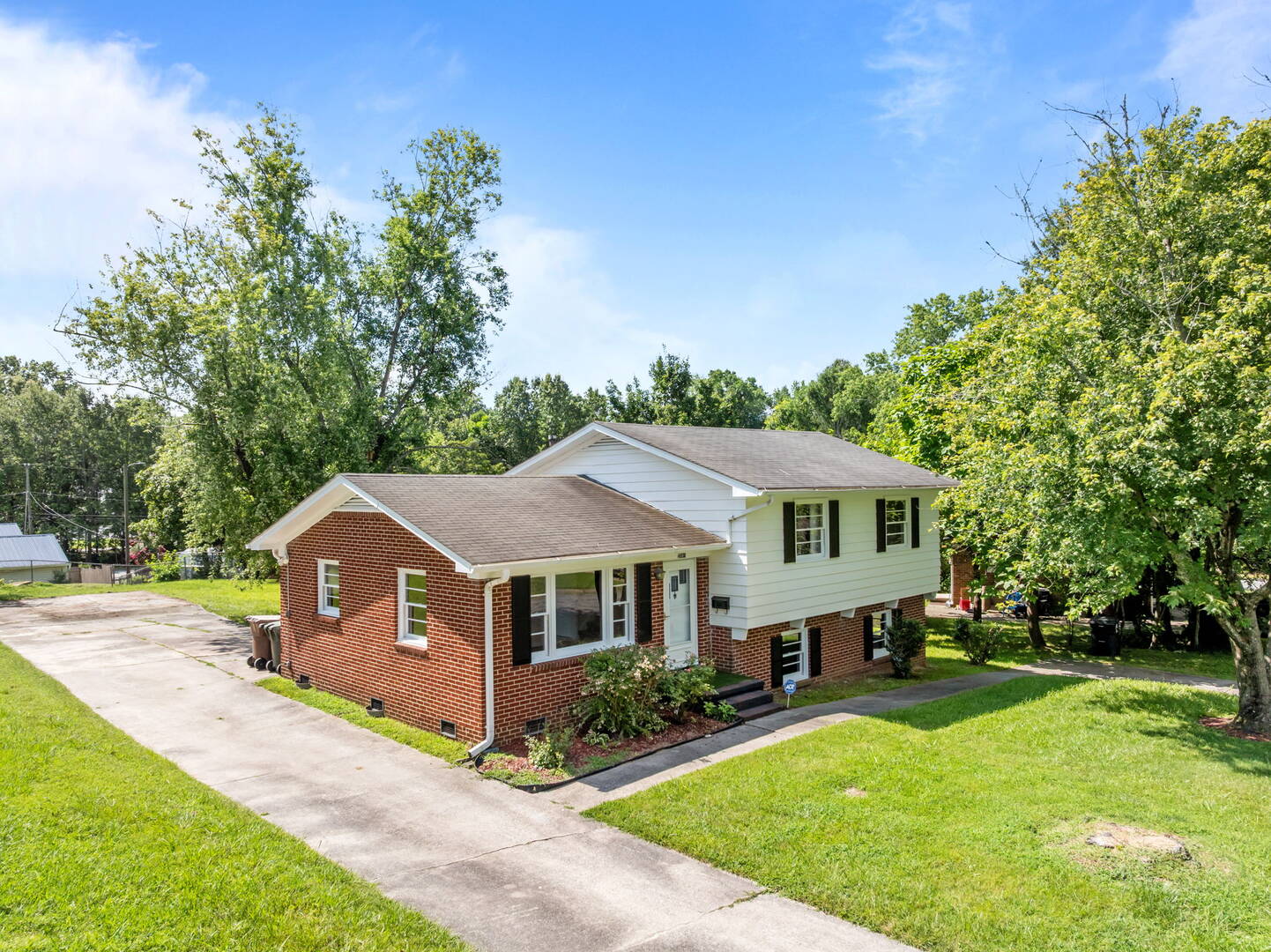 2509 Fontaine Road Greensboro, NC 27407