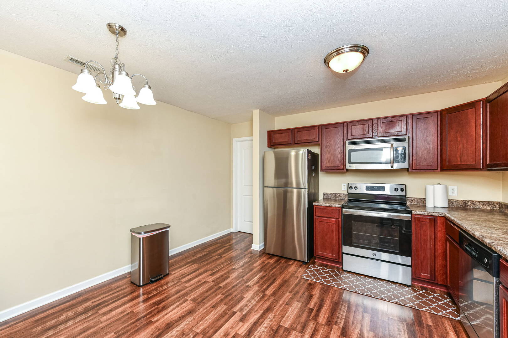 10744 Tedder Lake Dr., Indpls, IN 46239