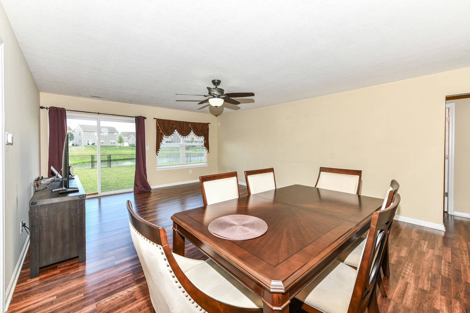10744 Tedder Lake Dr., Indpls, IN 46239