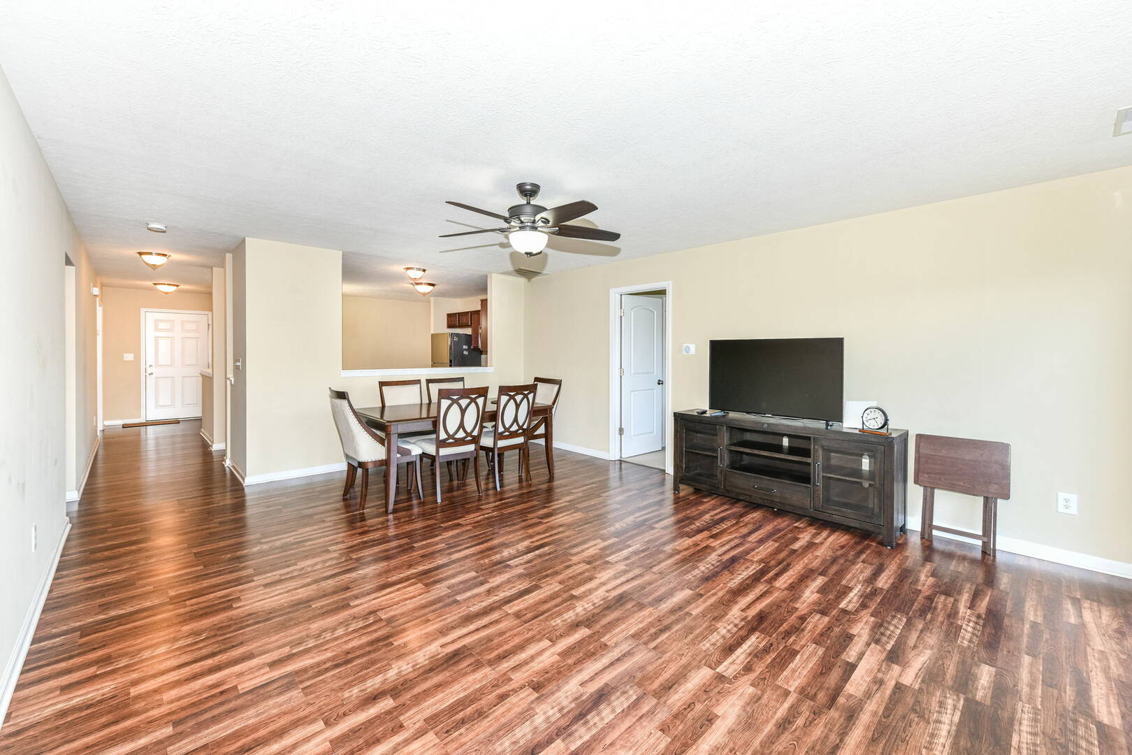 10744 Tedder Lake Dr., Indpls, IN 46239