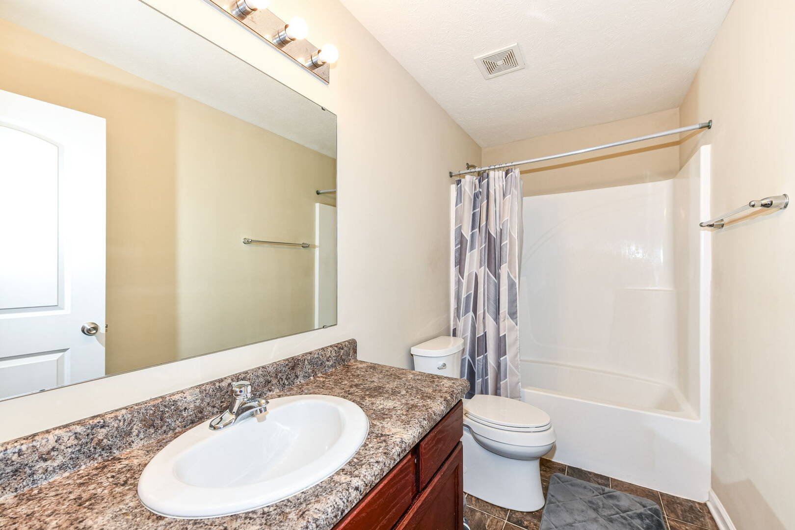 10744 Tedder Lake Dr., Indpls, IN 46239