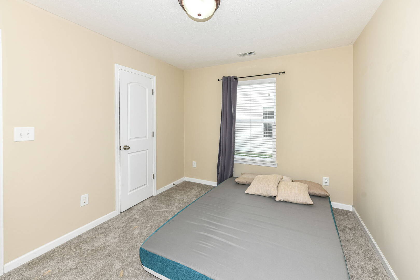 10744 Tedder Lake Dr., Indpls, IN 46239