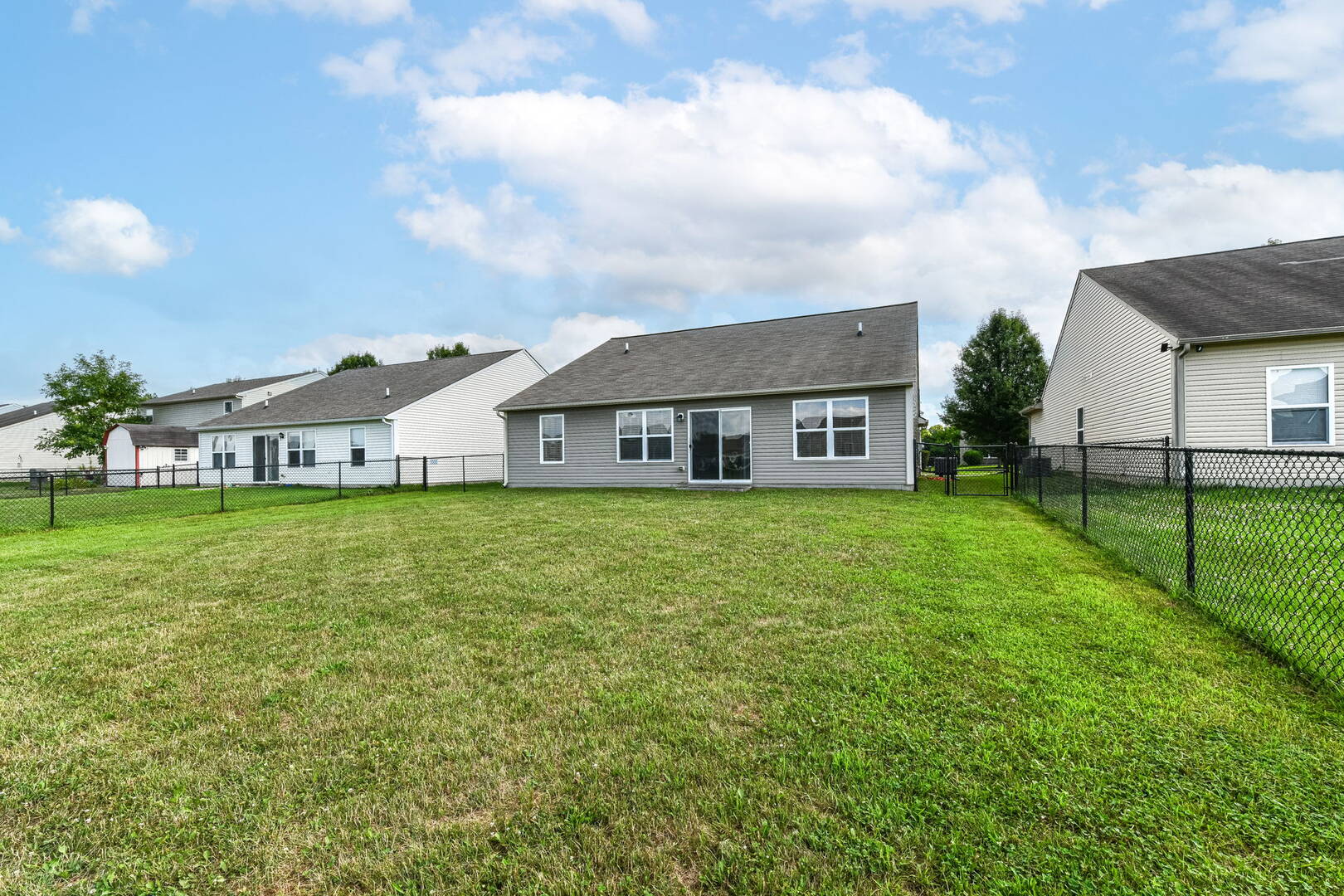 10744 Tedder Lake Dr., Indpls, IN 46239