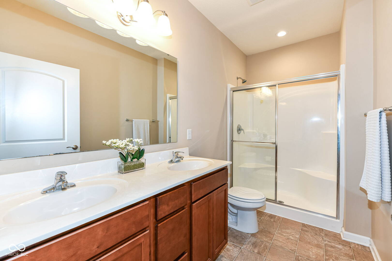 368 Angelina Way Avon, IN 46123