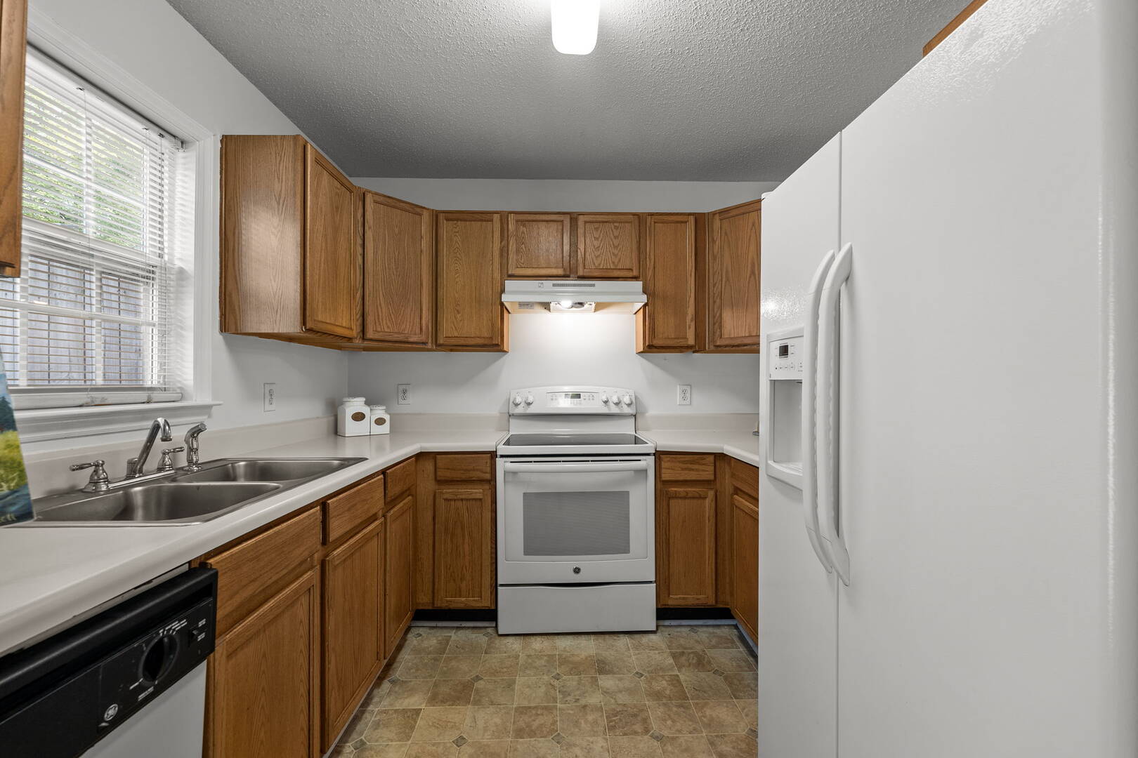 21 Grassy Knoll Circle  Greensboro, NC 27406