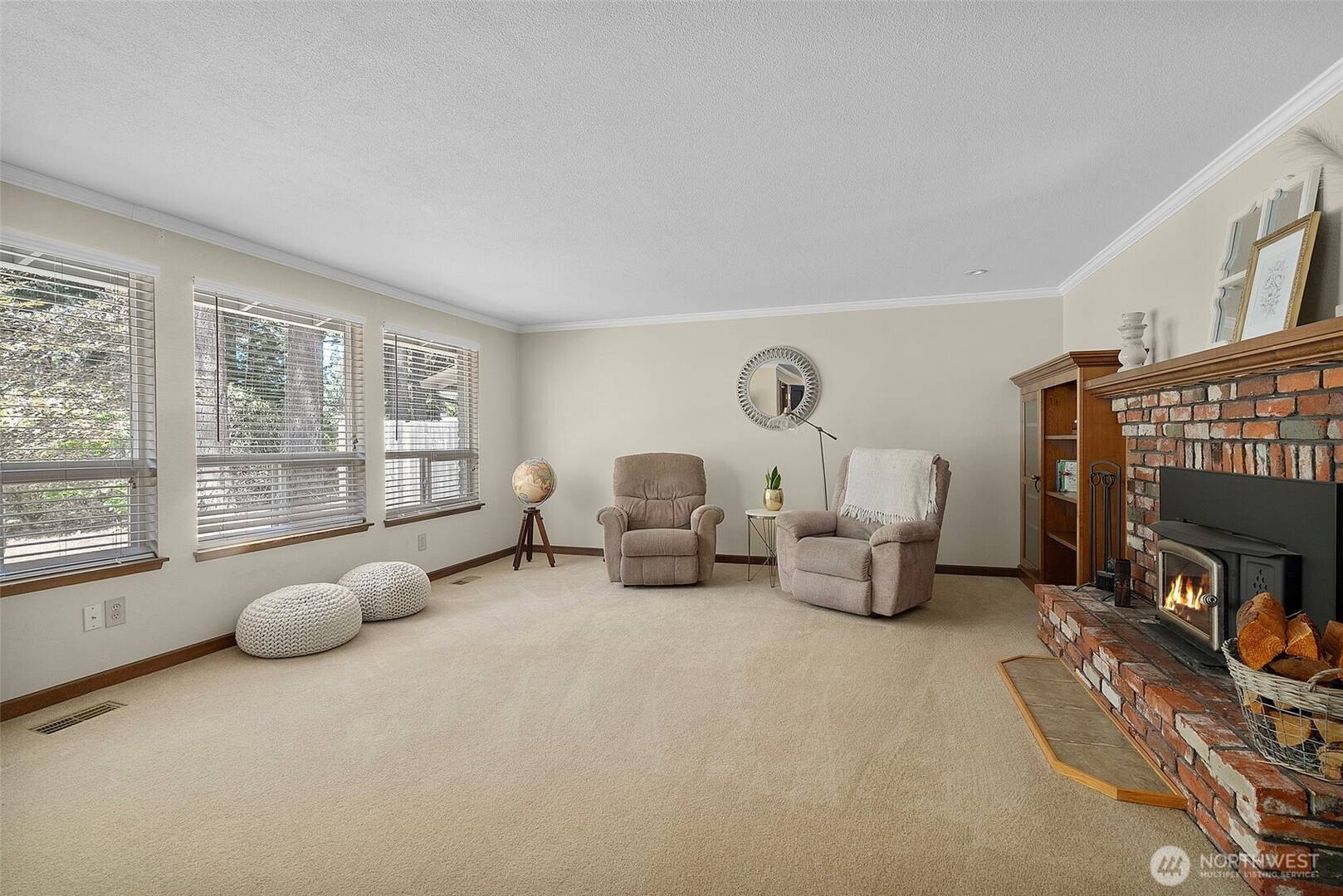 5913 87th Ave W University Place, WA 98467