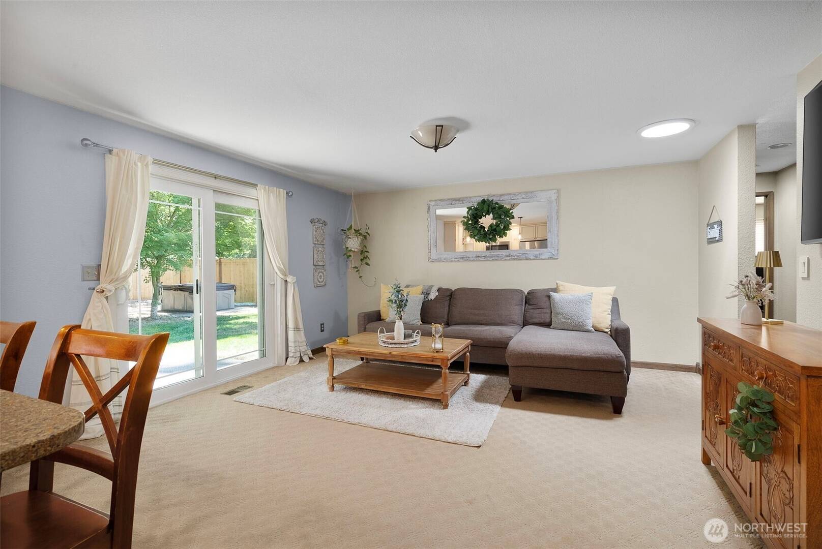 5913 87th Ave W University Place, WA 98467