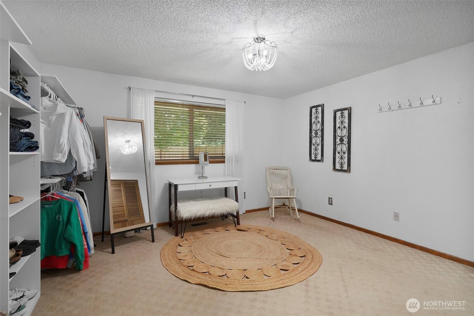 5913 87th Ave W University Place, WA 98467