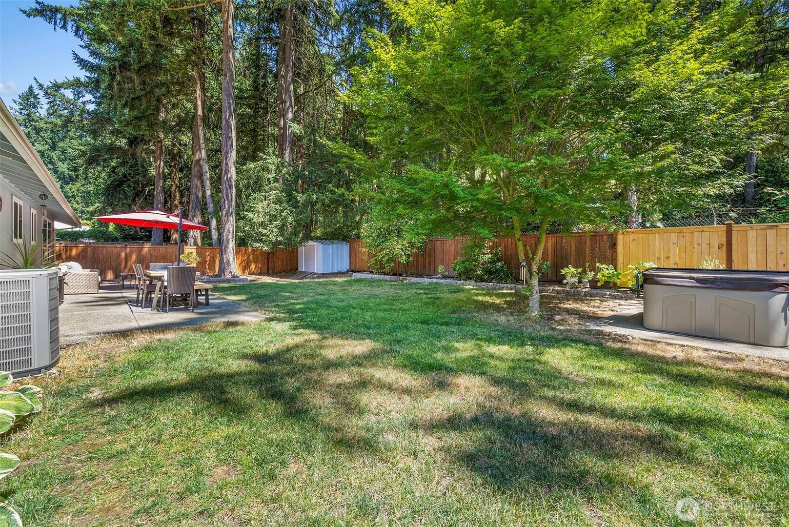 5913 87th Ave W University Place, WA 98467