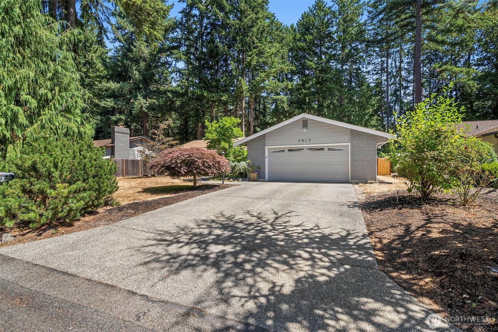 5913 87th Ave W University Place, WA 98467