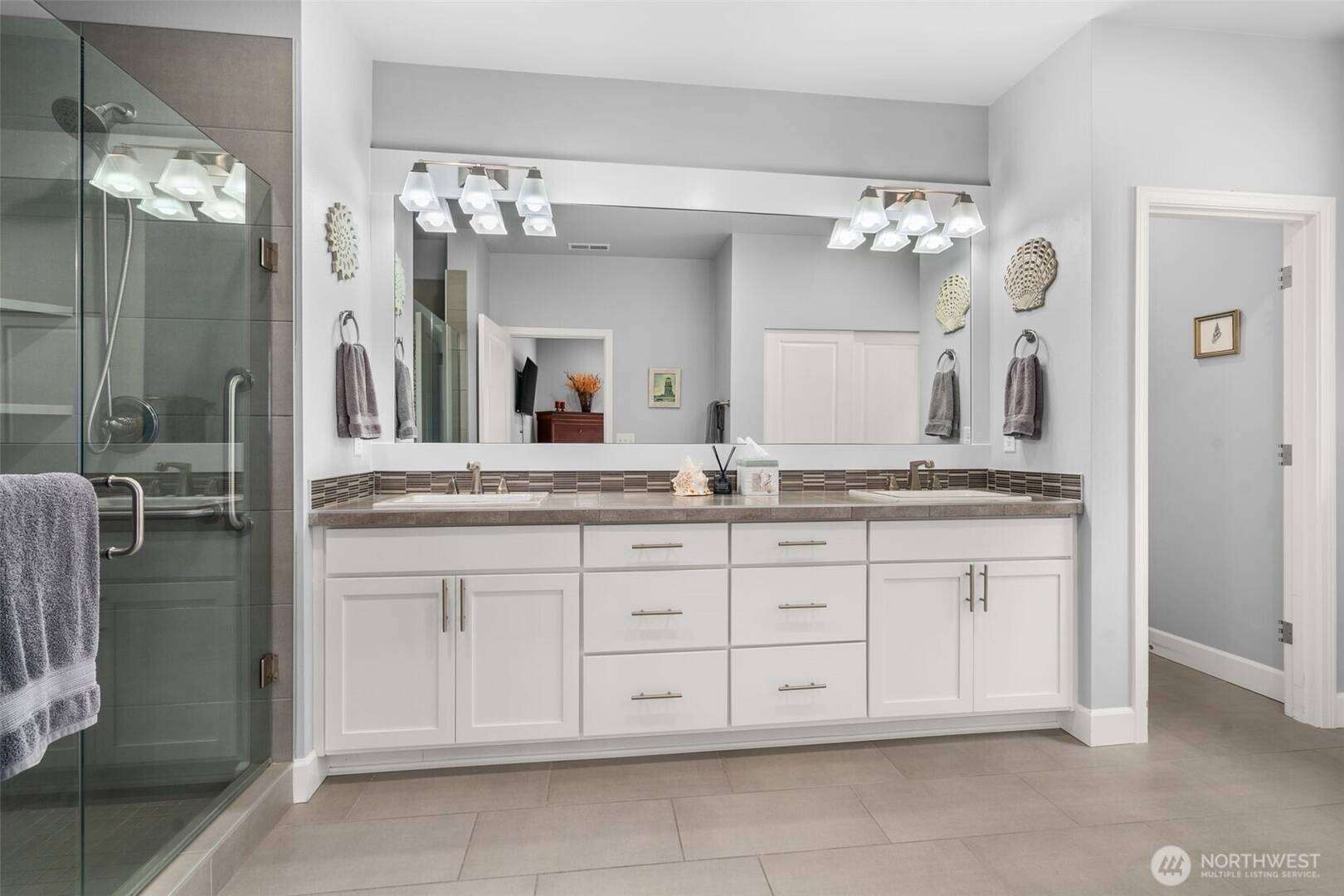 3640 Oakwood St SE Lacey, WA 98513