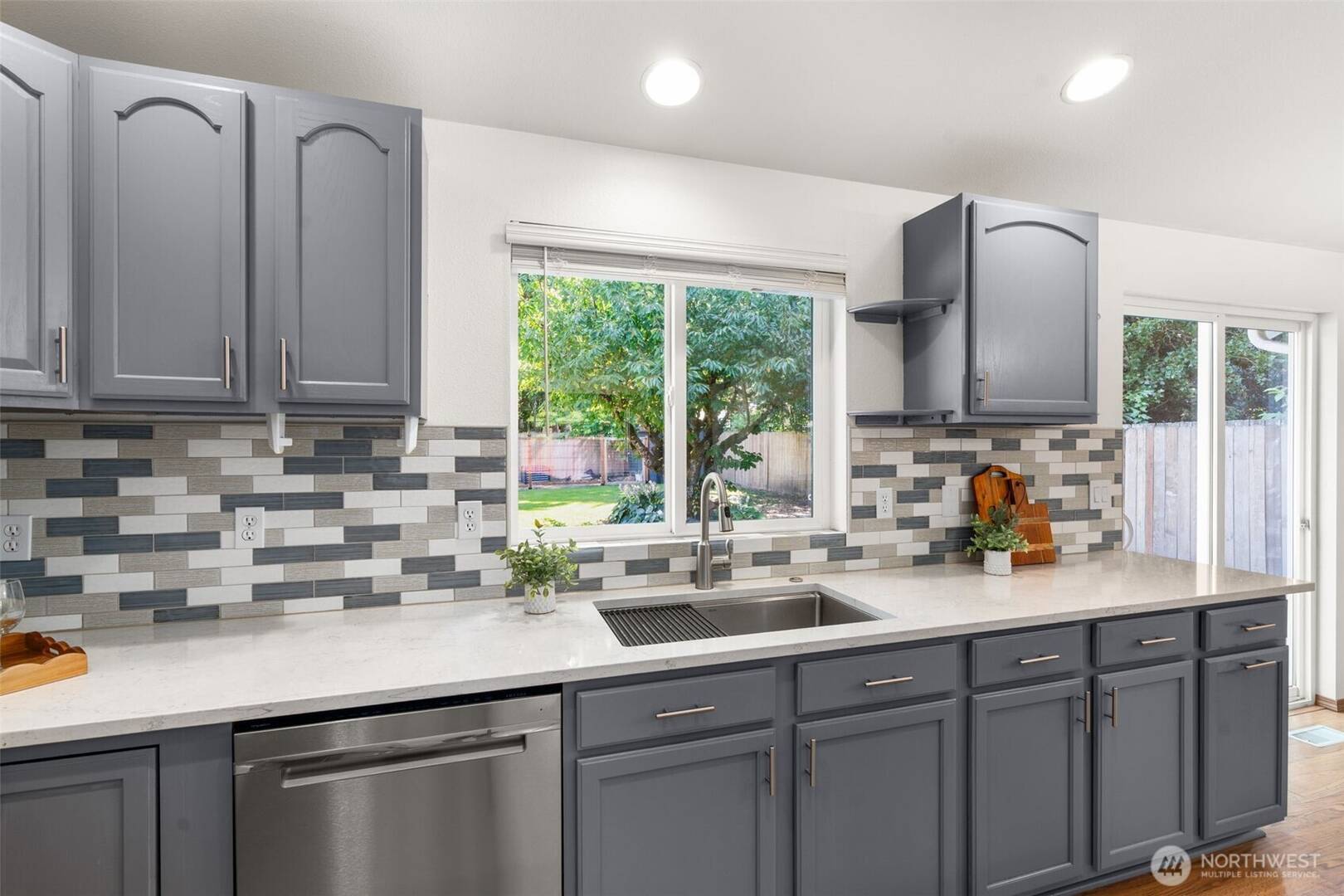 4416 Montclair Dr SE Lacey, WA 98503