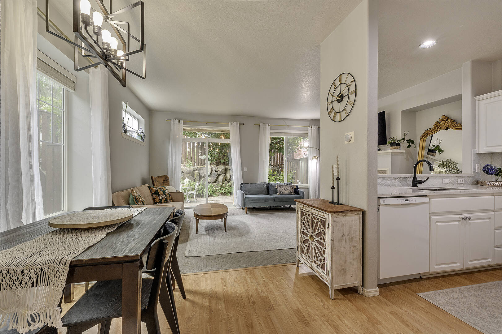  17206 NW Widgi Creek Ct  Beaverton, OR 97006