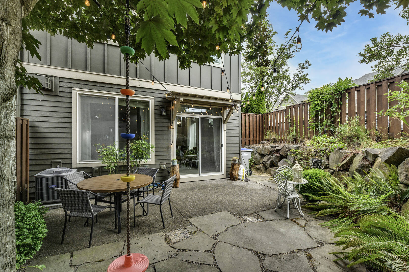  17206 NW Widgi Creek Ct  Beaverton, OR 97006