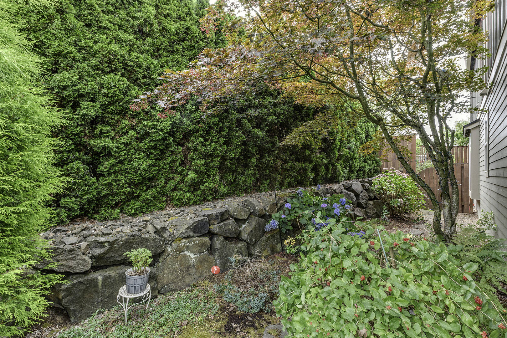 17206 NW Widgi Creek Ct  Beaverton, OR 97006