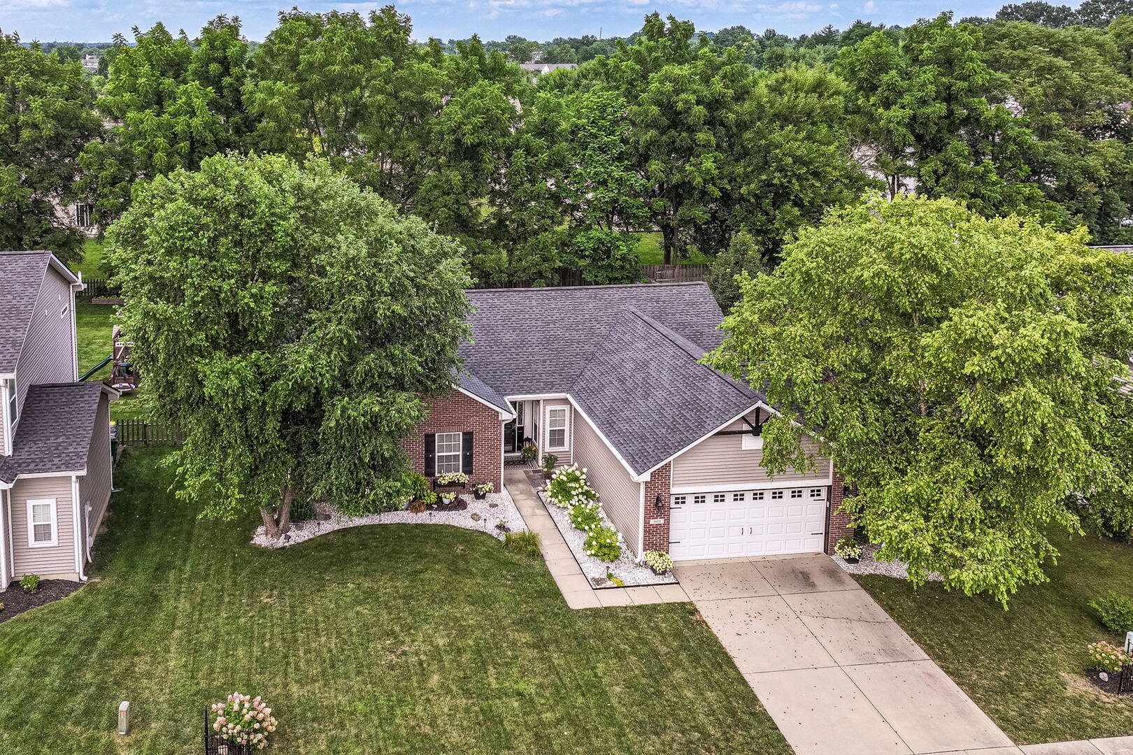 4618 Whitney Rd., Westfield, IN 46062