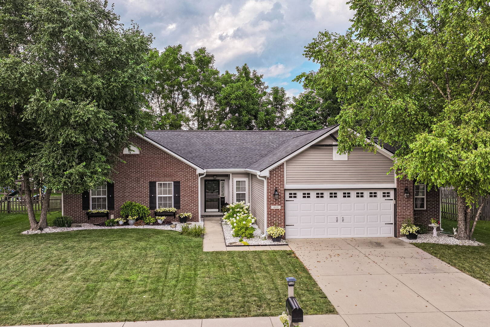 4618 Whitney Rd., Westfield, IN 46062