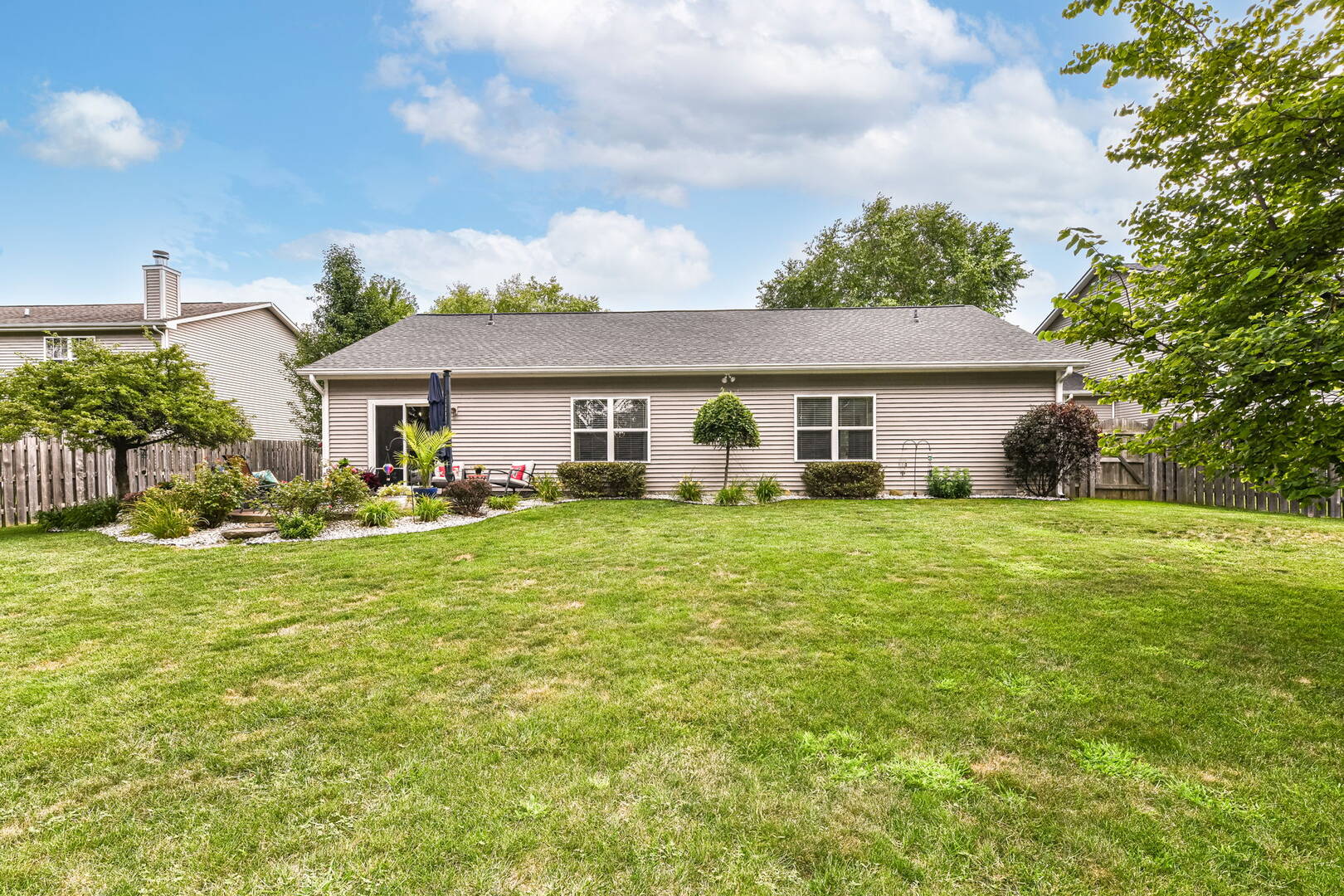 4618 Whitney Rd., Westfield, IN 46062