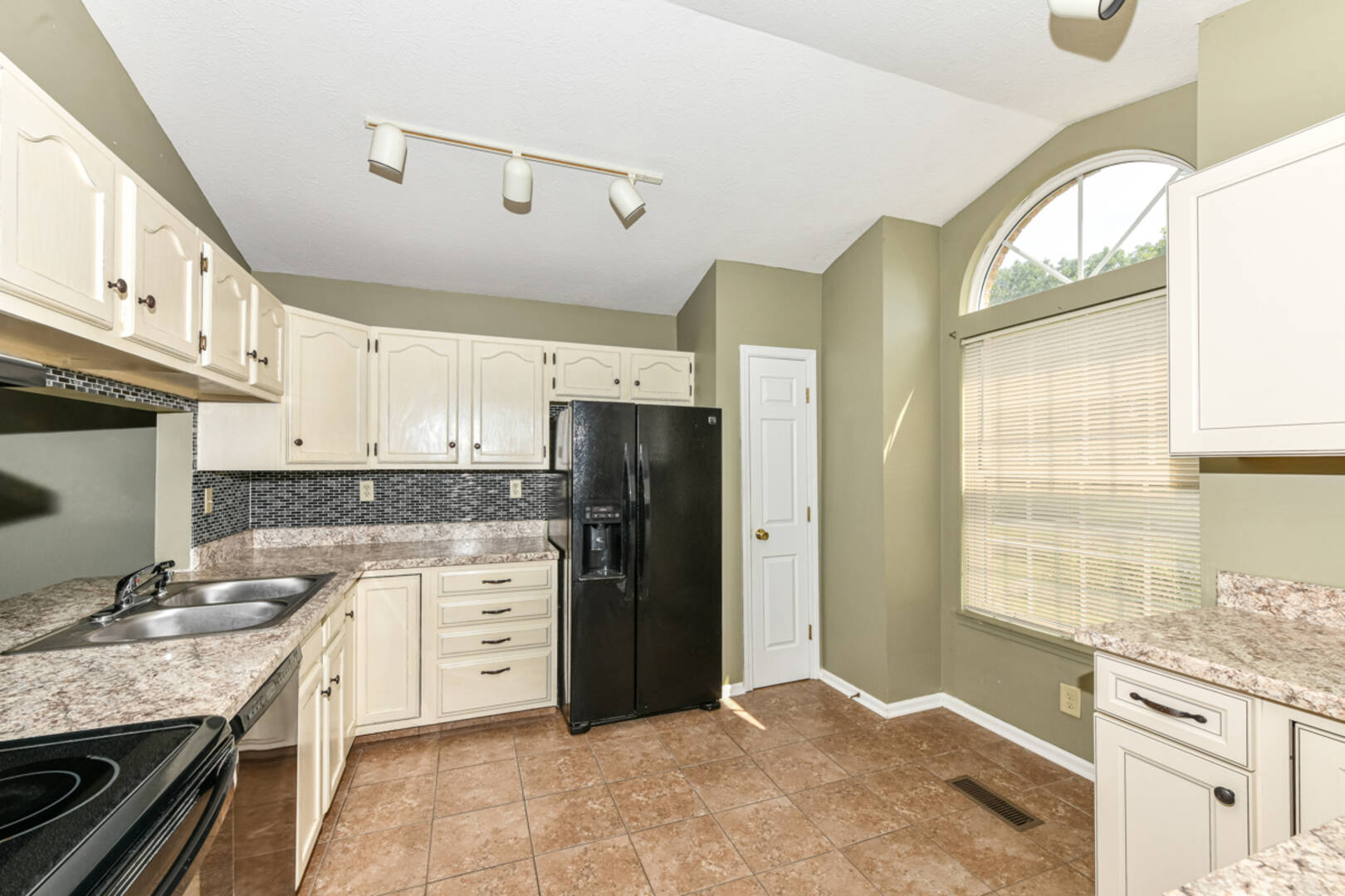 9236 N. Park Avenue, Indpls, IN 46240