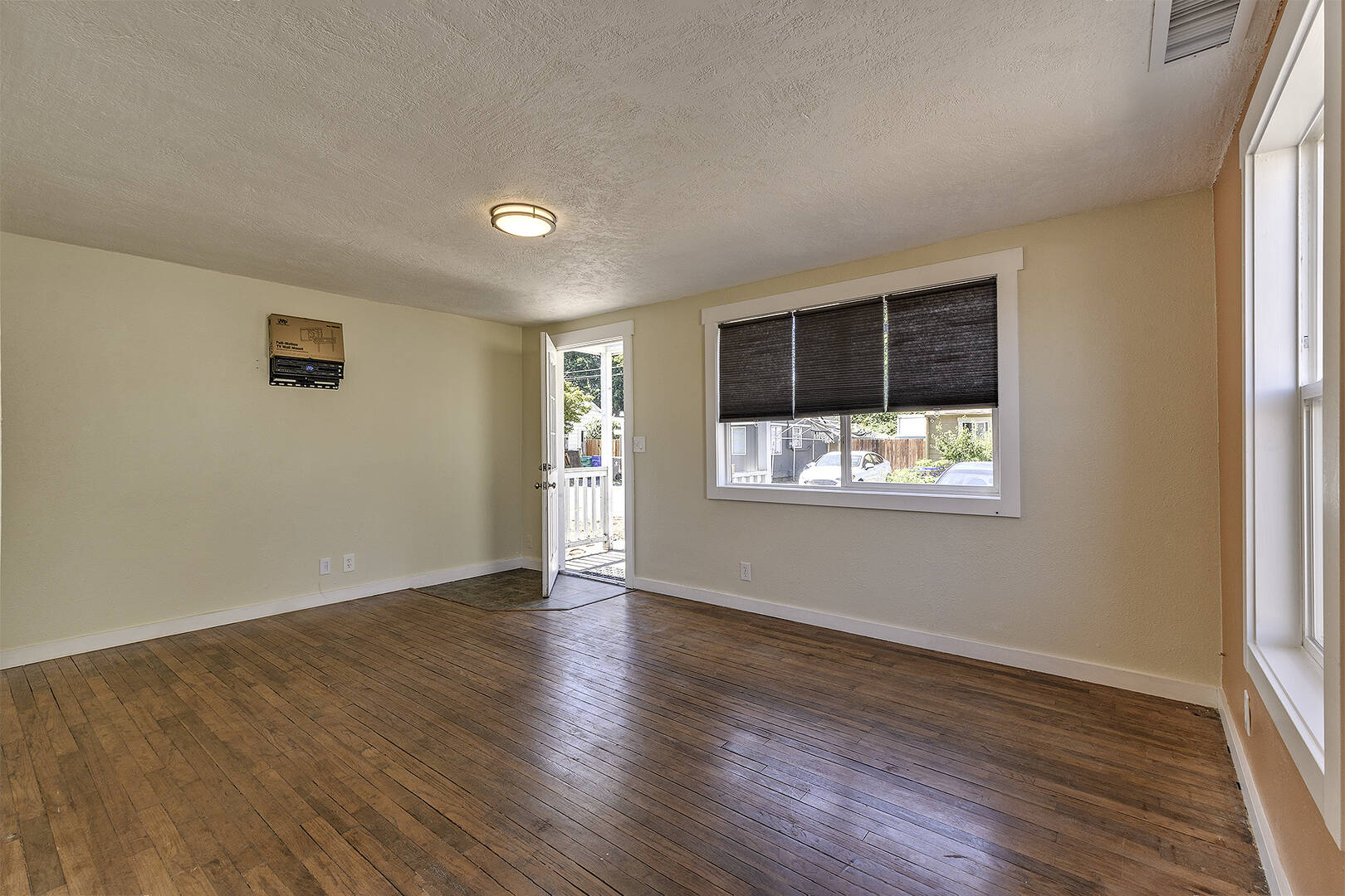 9508 NE Gertz Cir Portland, OR 97211