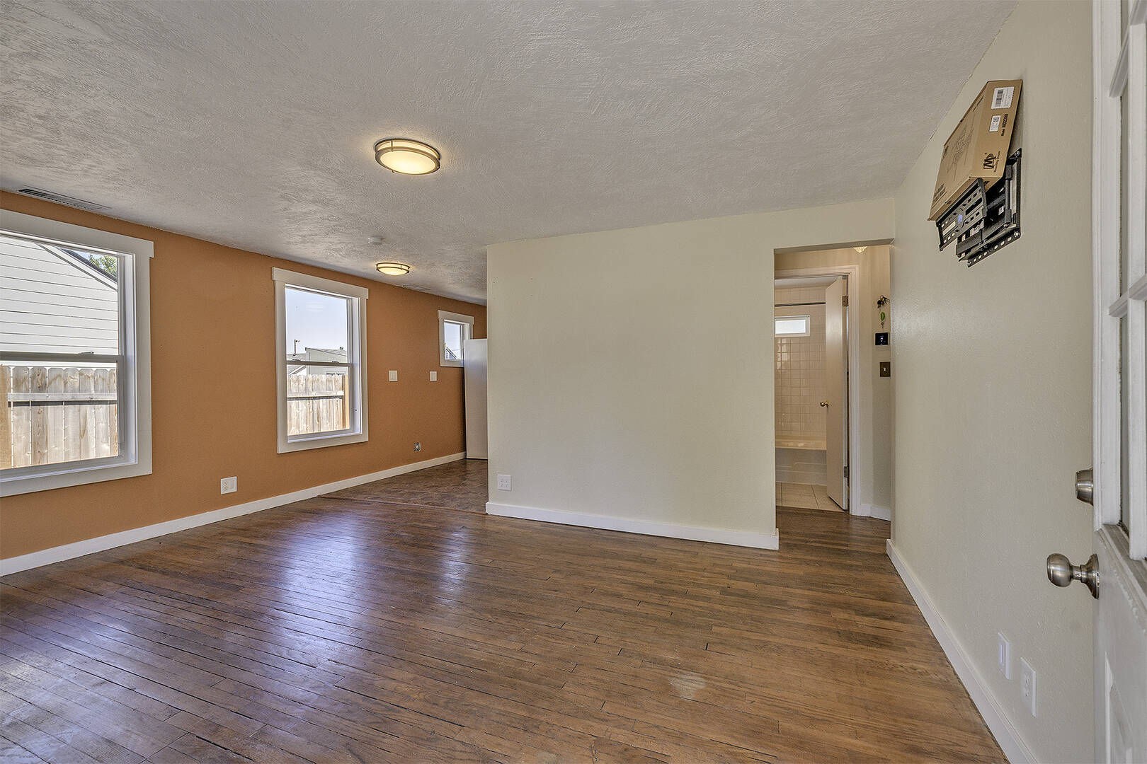 9508 NE Gertz Cir Portland, OR 97211