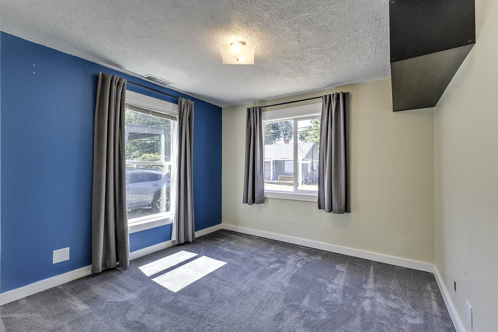 9508 NE Gertz Cir Portland, OR 97211