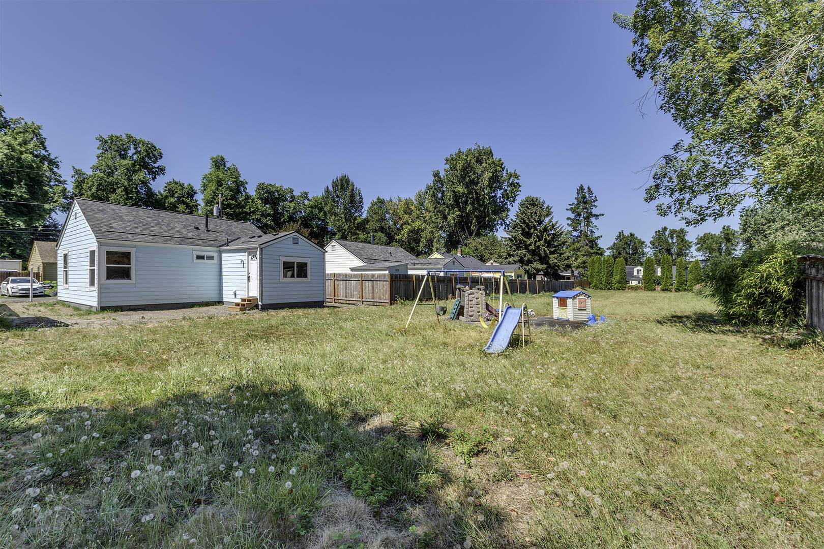 9508 NE Gertz Cir Portland, OR 97211