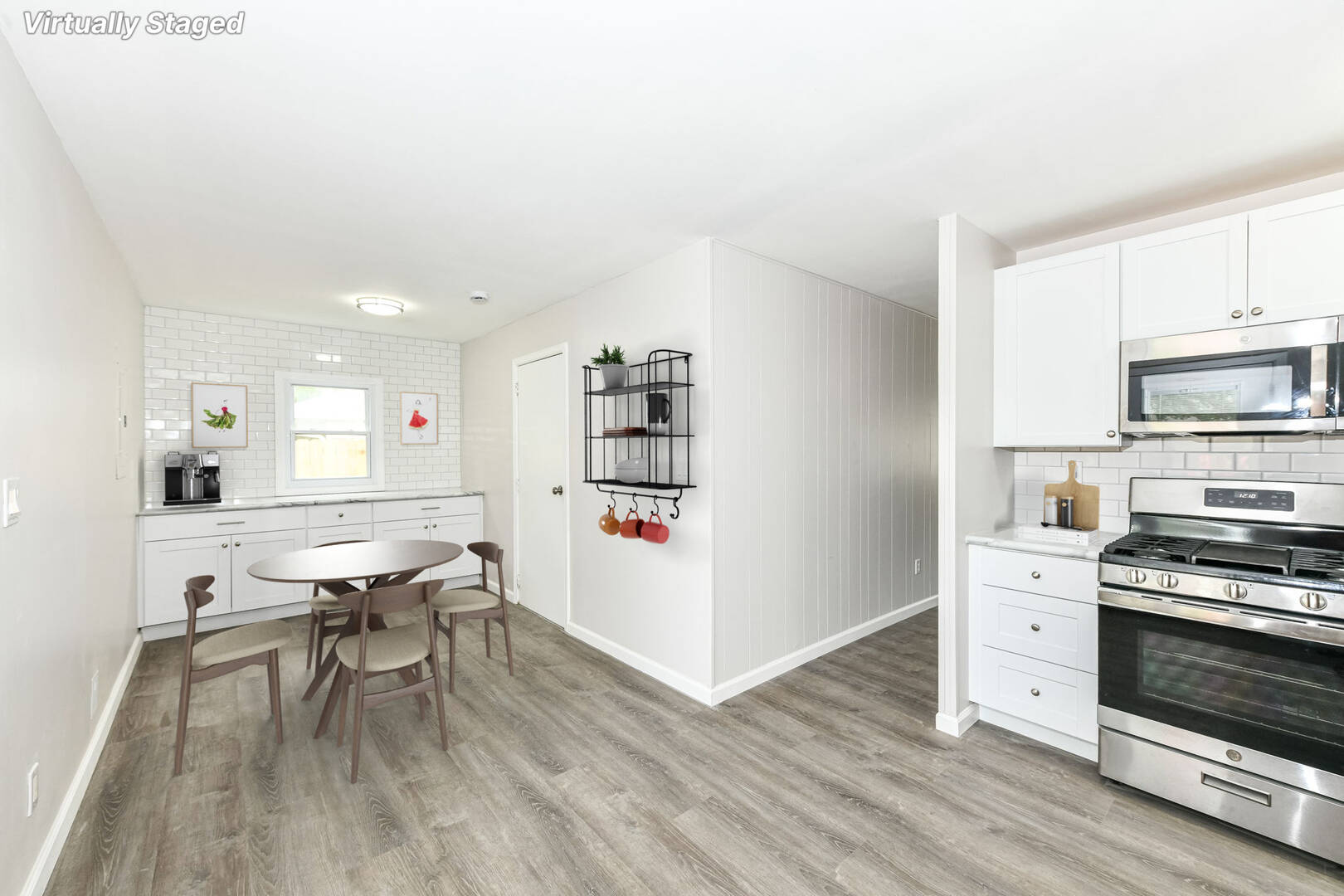 1296 Rolling Ridge Dr., Noblesville, IN 46060