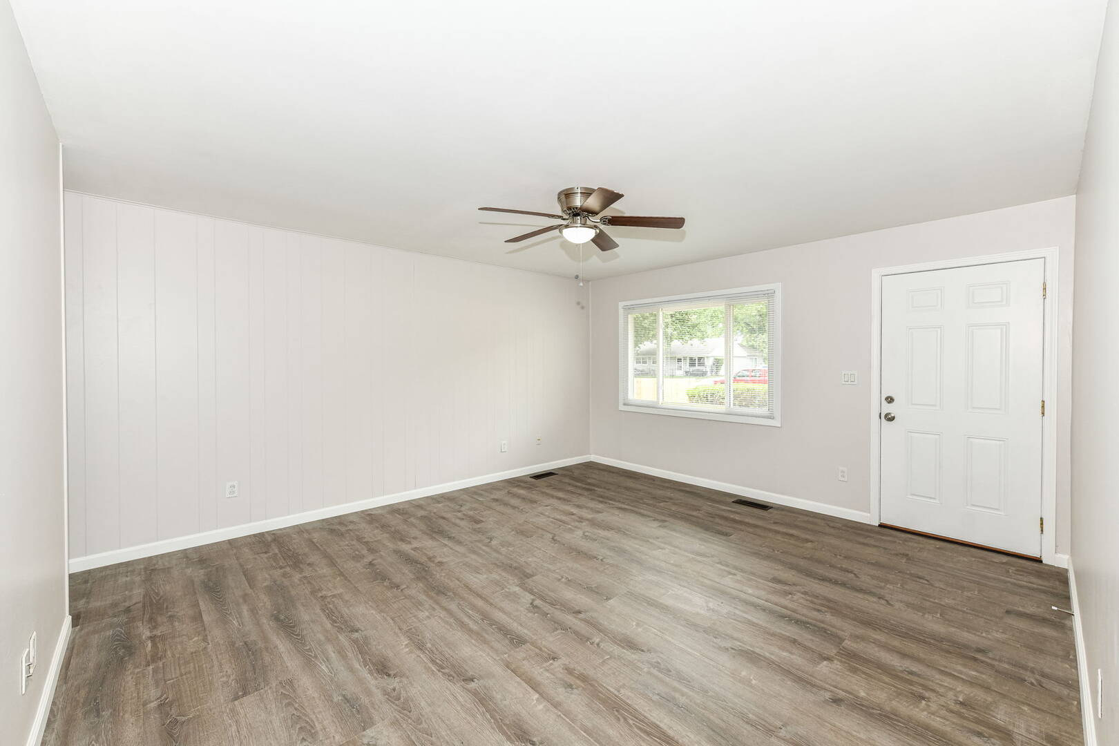 1296 Rolling Ridge Dr., Noblesville, IN 46060