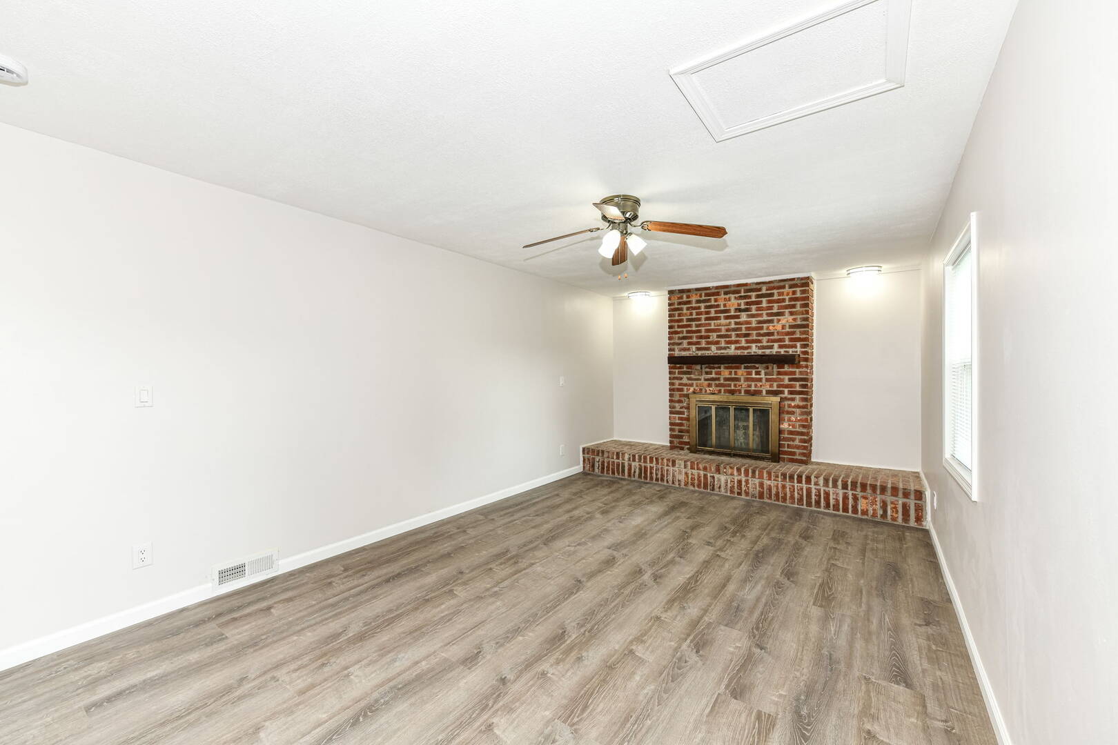 1296 Rolling Ridge Dr., Noblesville, IN 46060