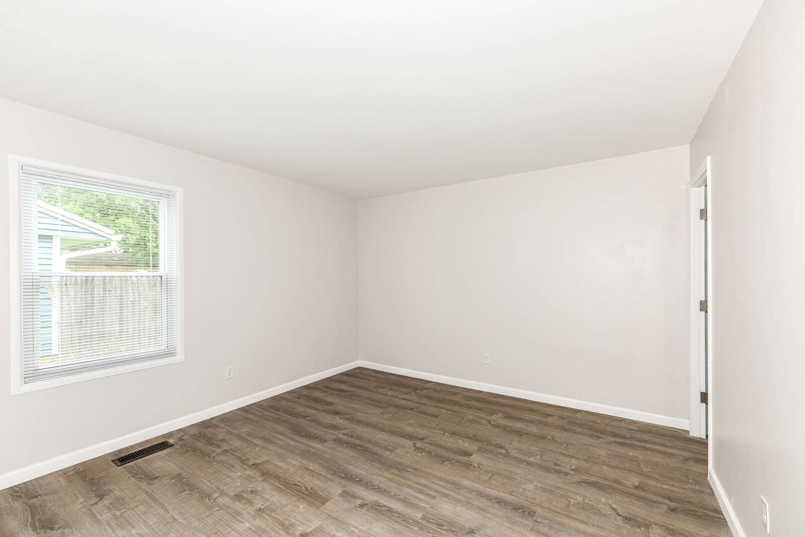 1296 Rolling Ridge Dr., Noblesville, IN 46060