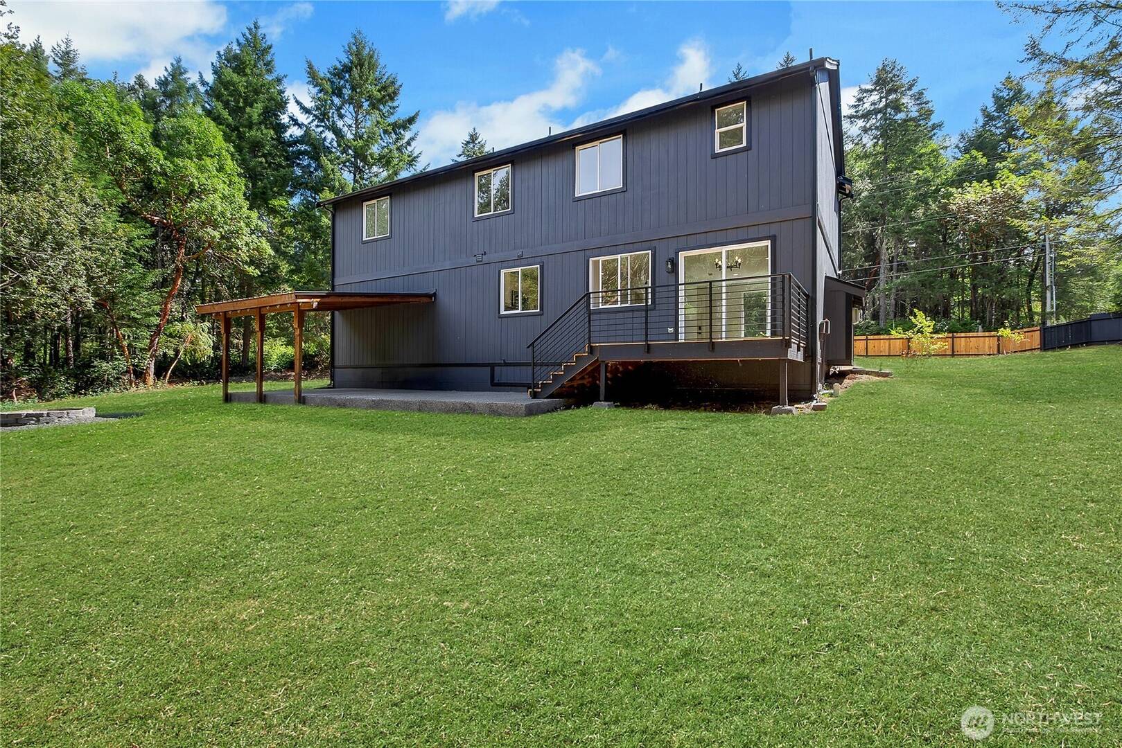 210 Tiedeman Rd NW Lakebay, WA 98349