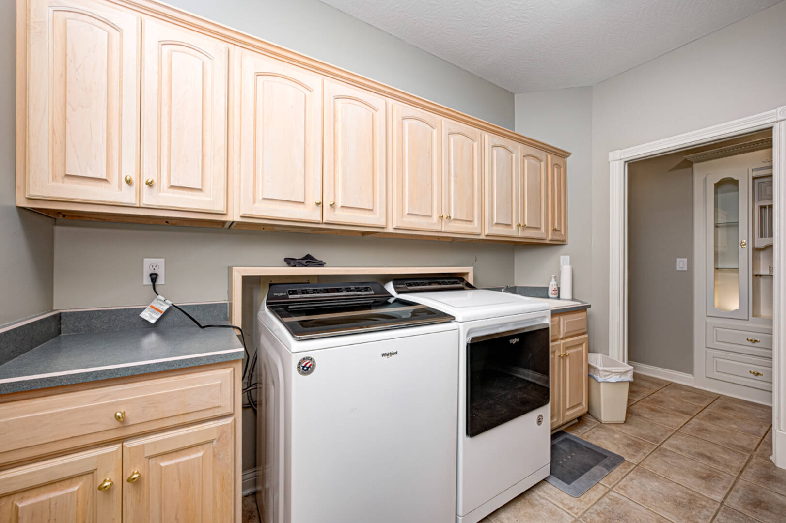 8101 Wellsbrook Dr. Indianapolis, IN 46278