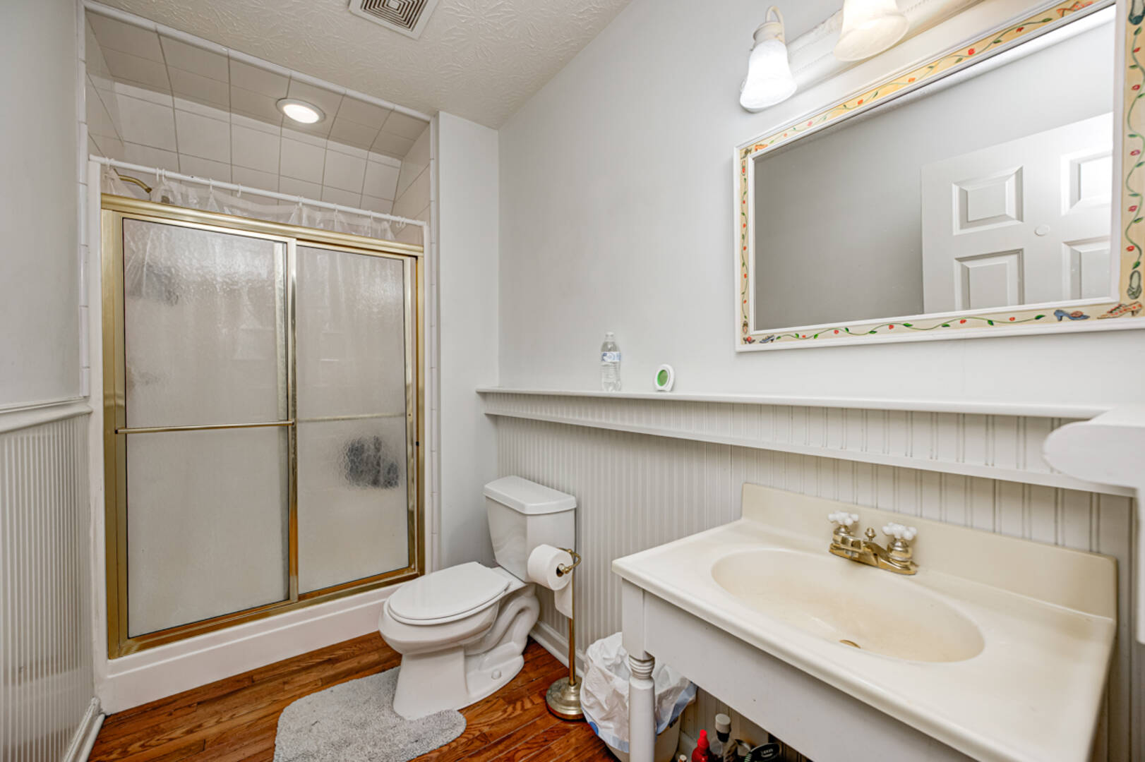 8101 Wellsbrook Dr. Indianapolis, IN 46278