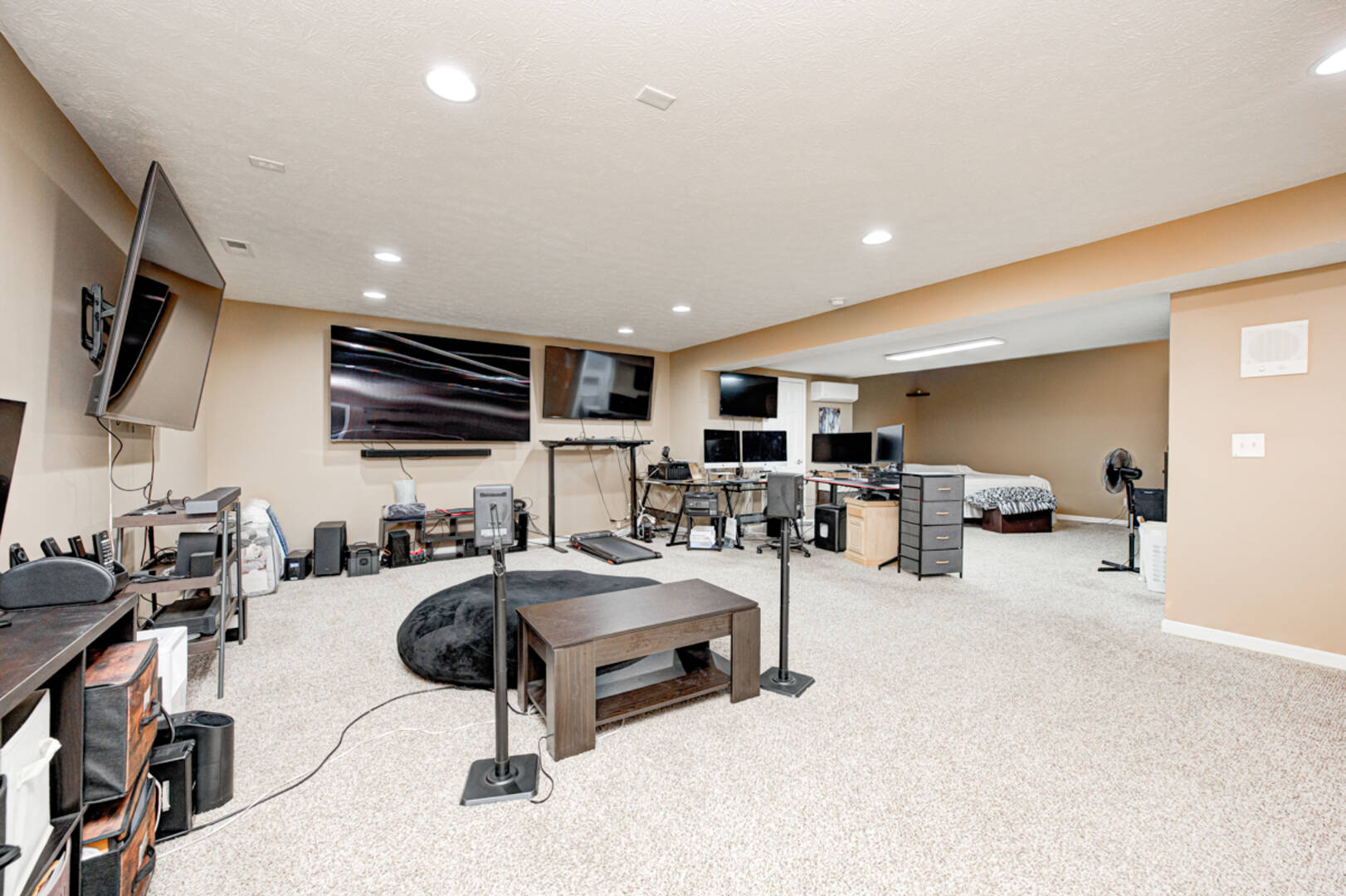 8101 Wellsbrook Dr. Indianapolis, IN 46278