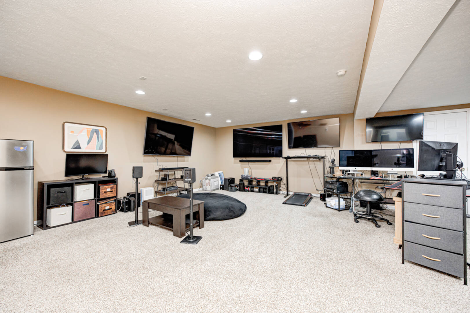 8101 Wellsbrook Dr. Indianapolis, IN 46278