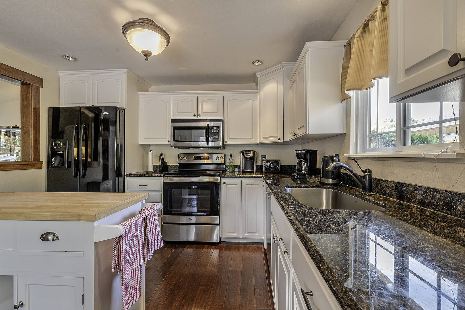 377 NW 183rd Ave Beaverton, OR 97006