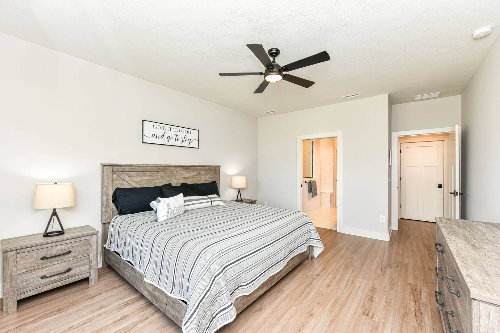 4602 Petunia Dr., Plainfield, IN 46168