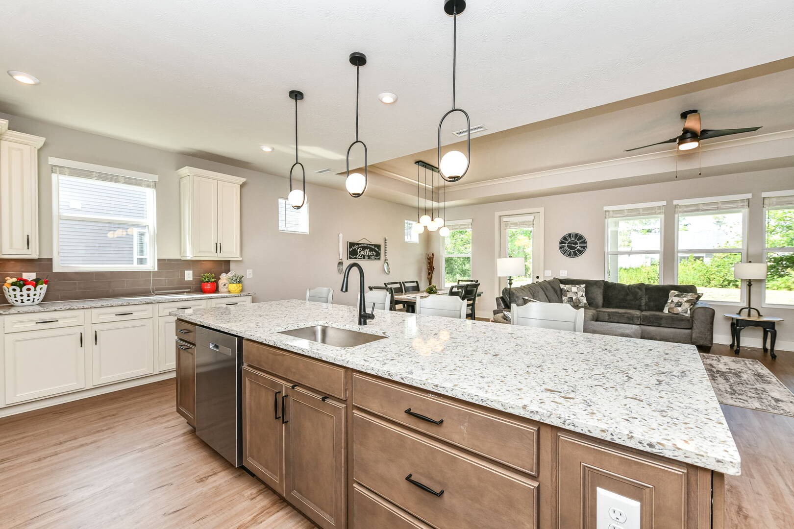 4602 Petunia Dr., Plainfield, IN 46168