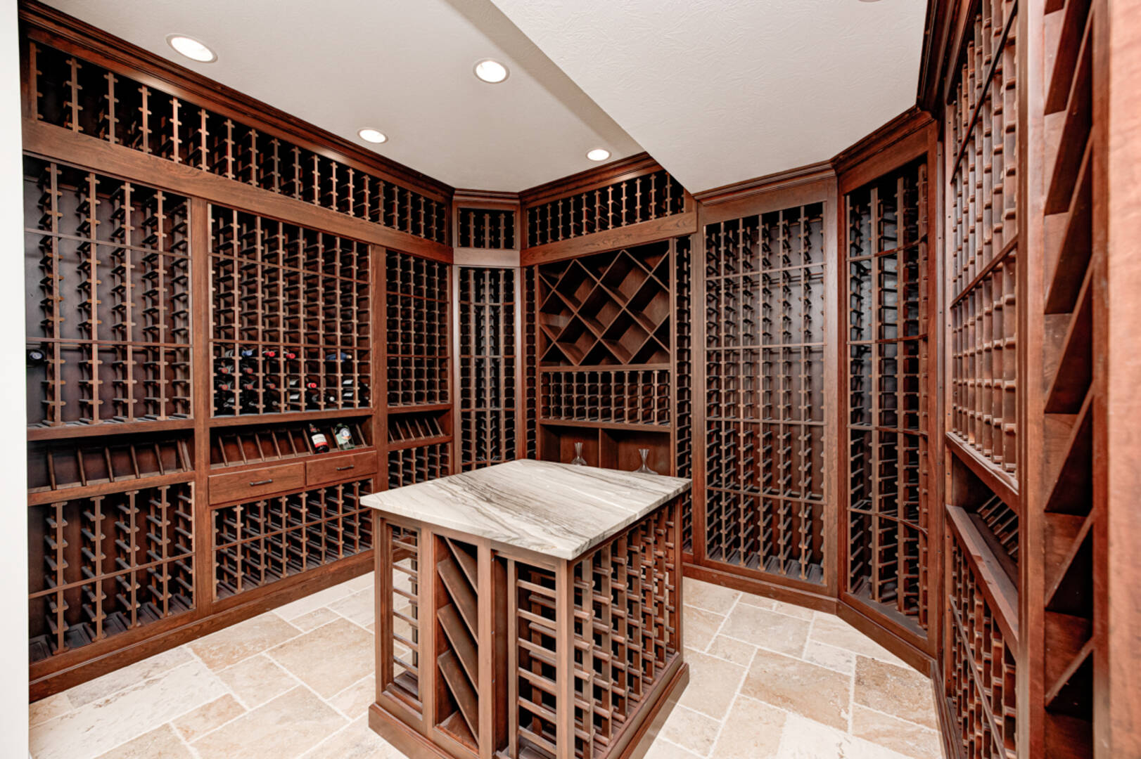 8905 Stonebriar Dr.,  Indianapolis, IN 46259